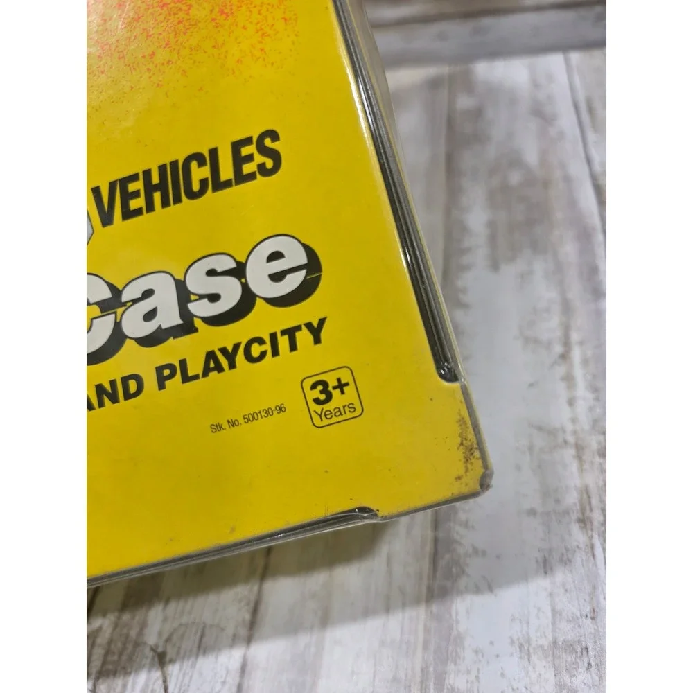 Vintage 1994‎ Matchbox Official Collectors Carry Case Playcity with Cars Lot